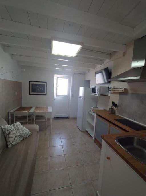 Famara, Apto. En Zona Tranquila A 200M Del Mar. Apartment Exterior foto